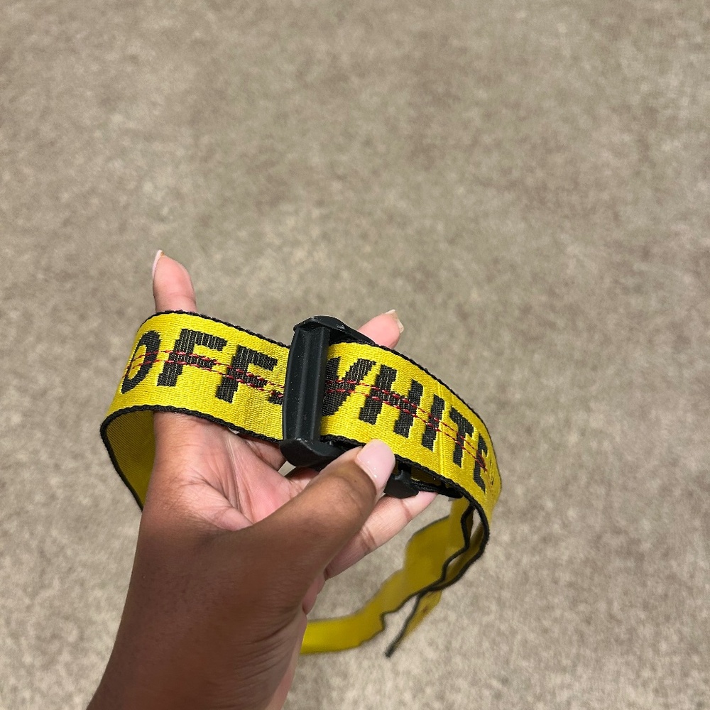 Off white industrial belt